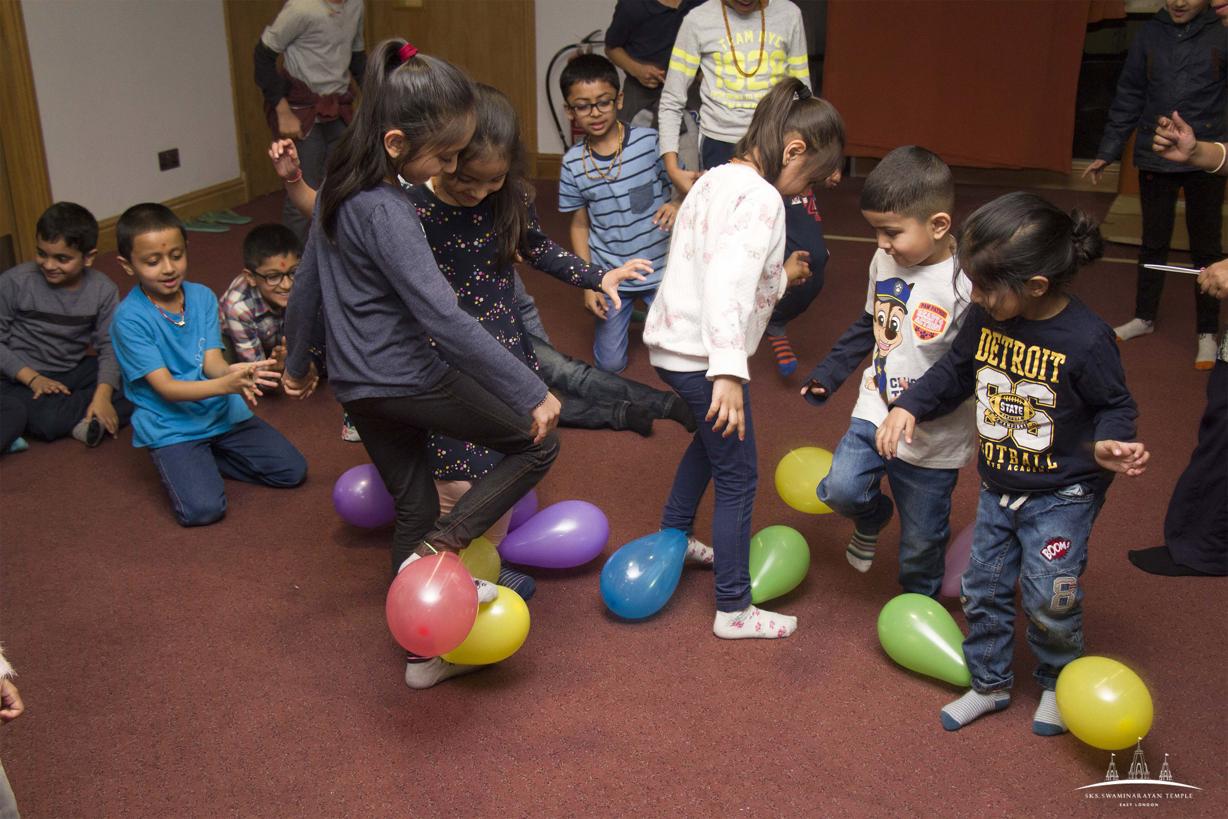 ©1987-2017 SKS Swaminarayan Temple East London